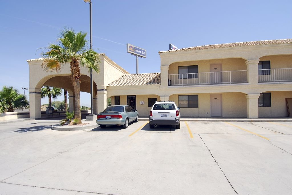 Rio Del Sol Inn Нийдълс Екстериор снимка