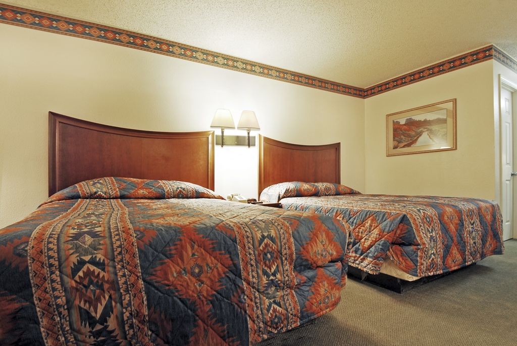 Rio Del Sol Inn Нийдълс Стая снимка