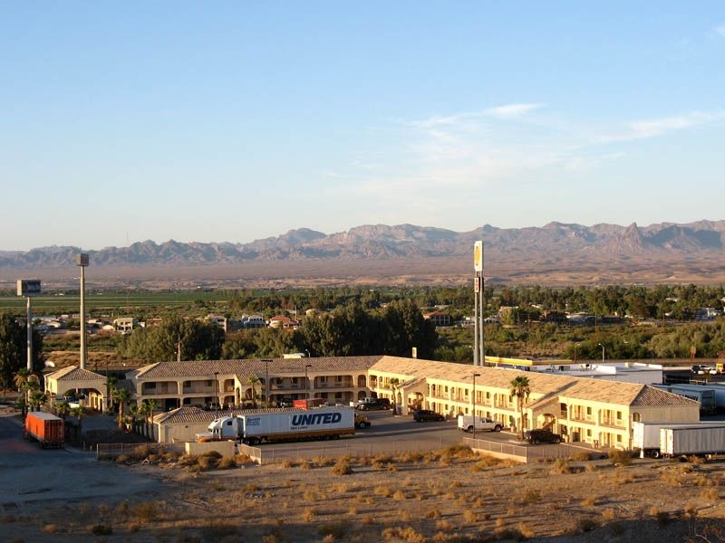 Rio Del Sol Inn Нийдълс Екстериор снимка