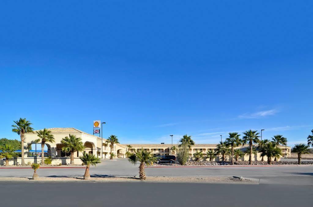 Rio Del Sol Inn Нийдълс Екстериор снимка