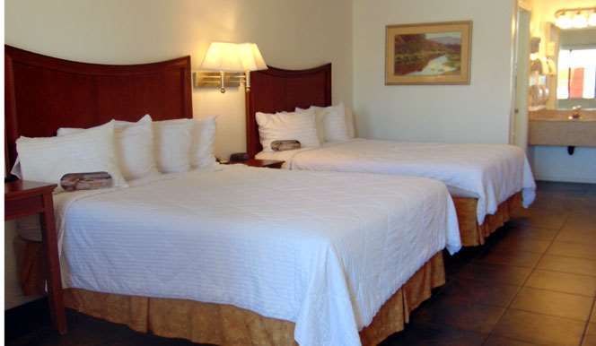 Rio Del Sol Inn Нийдълс Стая снимка
